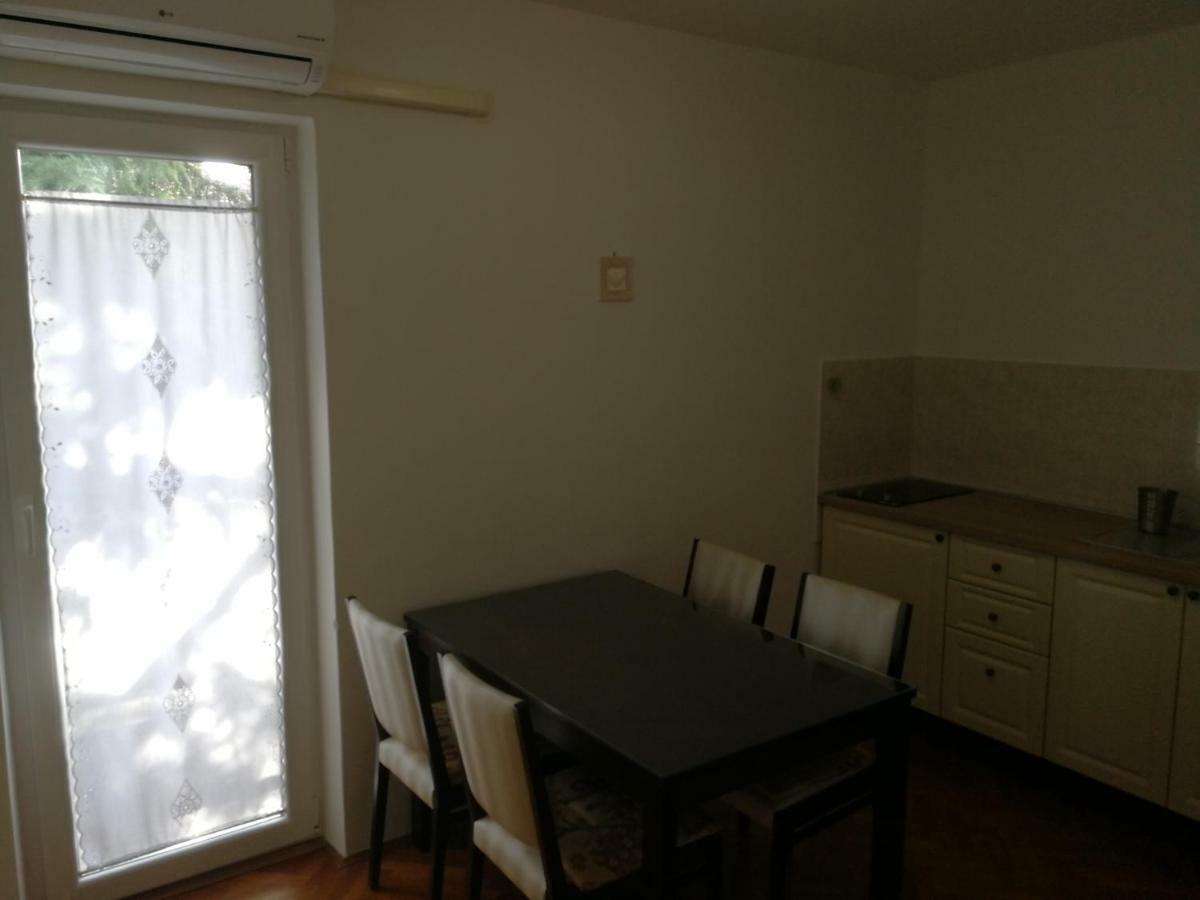 Apartment Violeta 1 Funtana Ngoại thất bức ảnh
