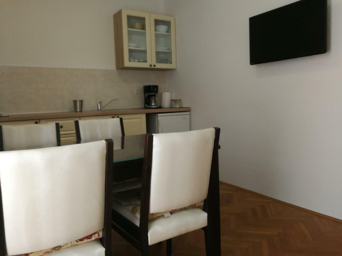 Apartment Violeta 1 Funtana Ngoại thất bức ảnh